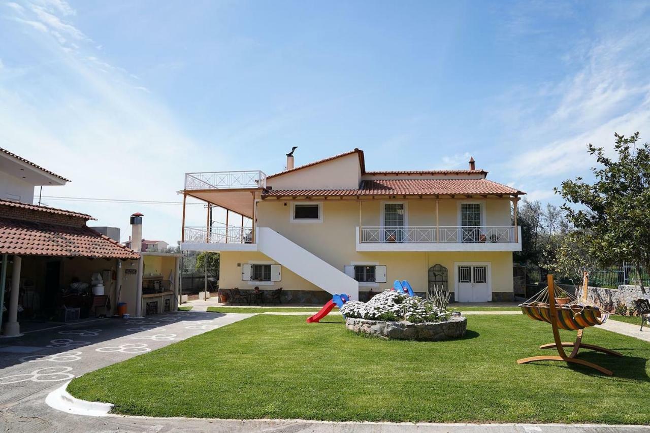Eleni'S Holiday Home Kalamata Bagian luar foto