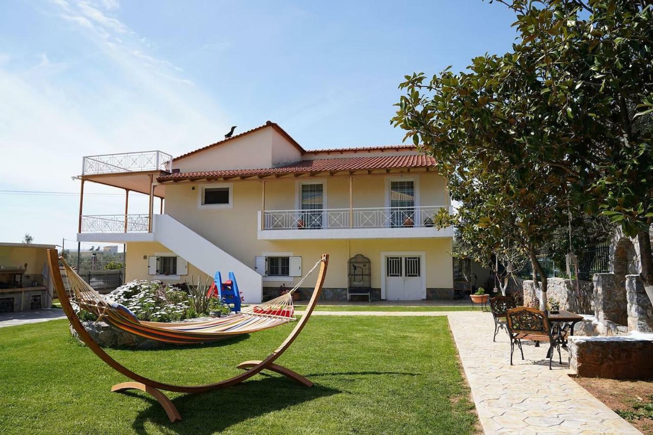 Eleni'S Holiday Home Kalamata Bagian luar foto